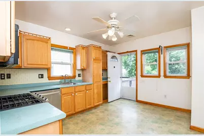 66 Almont St, Medford, MA 02155 - Photo 20