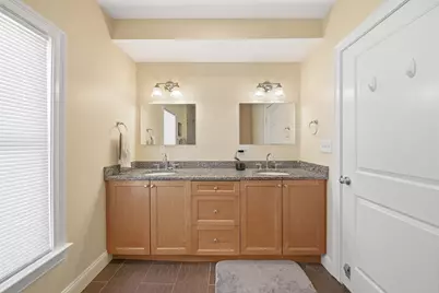 50 Carleton St #50, Newton, MA 02458 - Photo 10
