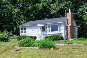 7 Darrel Ave, Granby, MA 01033 - Photo 1