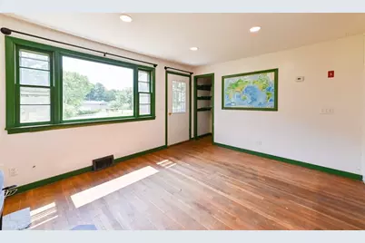 7 Darrel Ave, Granby, MA 01033 - Photo 2