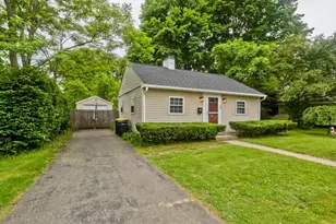 29 Lawnwood Ave, Longmeadow, MA 01106 - Photo 2