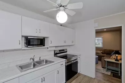 29 Lawnwood Ave, Longmeadow, MA 01106 - Photo 8