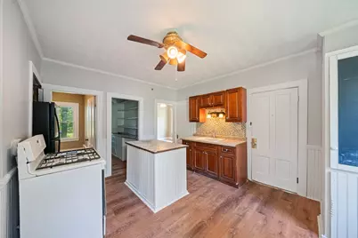 31 High Street, Bridgewater, MA 02324 - Photo 4