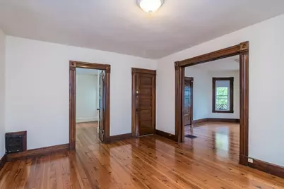 10 Revere St, Springfield, MA 01108 - Photo 4