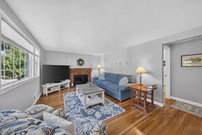 81 Juniper Dr, Norwood, MA 02062 - Photo 4