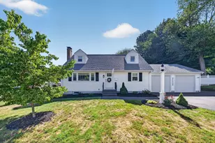 81 Juniper Dr, Norwood, MA 02062 - Photo 2