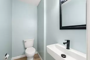 180 Main St, Bridgewater, MA 02324 - Photo 8