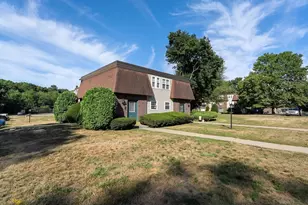 180 Main St, Bridgewater, MA 02324 - Photo 2