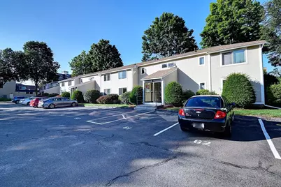 14 Arbor Way #B, Holyoke, MA 01040 - Photo 2