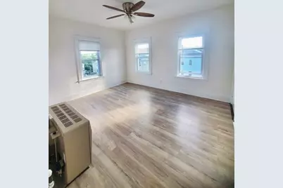 211 Vernon St #3, Worcester, MA 01604 - Photo 4