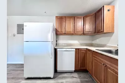 50-54 Walnut St #12, Waltham, MA 02453 - Photo 2