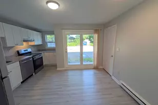 193 Knight, Attleboro, MA 02703 - Photo 8