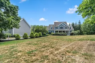 92 Cross St, Marshfield, MA 02050 - Photo 2