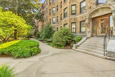 122 Riverway #8, Boston, MA 02215 - Photo 8