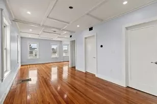 1008 Winthrop Ave, Revere, MA 02151 - Photo 4