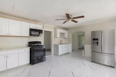 9 Martel St, Fitchburg, MA 01420 - Photo 4