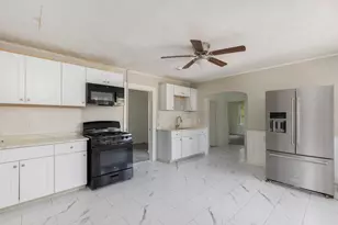 9 Martel St, Fitchburg, MA 01420 - Photo 4