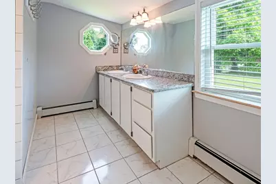 253 Central St, Hudson, MA 01749 - Photo 28