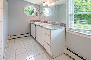 253 Central St, Hudson, MA 01749 - Photo 28