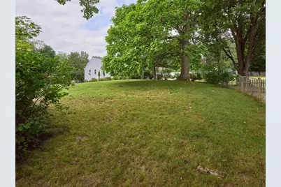 253 Central St, Hudson, MA 01749 - Photo 34