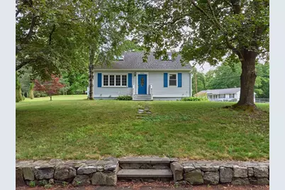 253 Central St, Hudson, MA 01749 - Photo 2