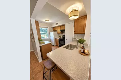 2003 Windsor Drive #2003, Framingham, MA 01701 - Photo 2