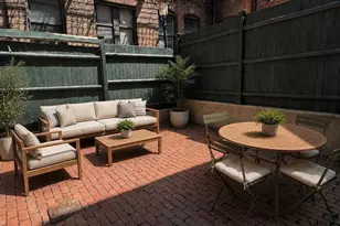 28 Phillips St, Boston, MA 02114 - Photo 1