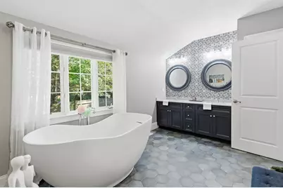 11 Fellowship Cir, Wareham, MA 02576 - Photo 10