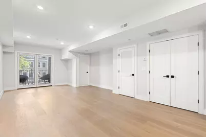 321 W Broadway #1, Boston, MA 02127 - Photo 8