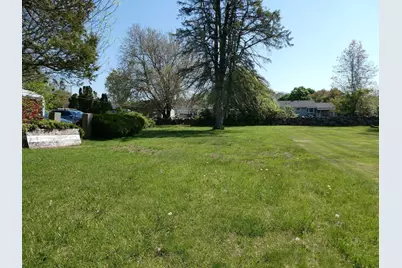 330 Hathaway Rd, New Bedford, MA 02746 - Photo 10