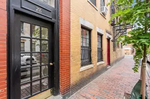 28 Phillips St, Boston, MA 02114 - Photo 14