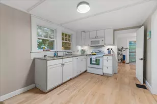 19 Bennett St, Wrentham, MA 02093 - Photo 4