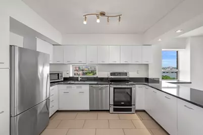 330 Beacon St #111, Boston, MA 02116 - Photo 4