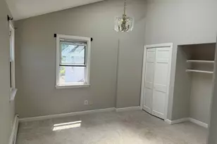25 W Union St, East Bridgewater, MA 02333 - Photo 6