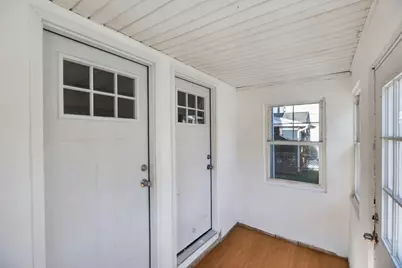 229 Quincy St, Springfield, MA 01109 - Photo 8