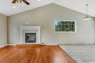 83 Waterman Ave, East Longmeadow, MA 01028 - Photo 8