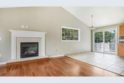 83 Waterman Ave, East Longmeadow, MA 01028 - Photo 10