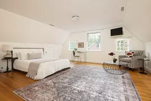 19 Gray Gardens E, Cambridge, MA 02138 - Photo 14
