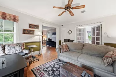 25 Garfield St, Greenfield, MA 01301 - Photo 6