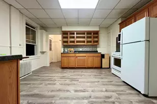 229 South St, Waltham, MA 02453 - Photo 2