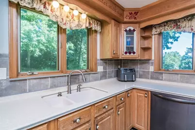 35 Old Stagecoach Dr, Monson, MA 01057 - Photo 16