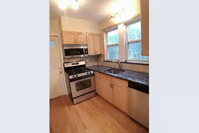 31 Gilbert Rd #2, Belmont, MA 02478 - Photo 6