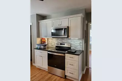 31 Esther St, Worcester, MA 01604 - Photo 1