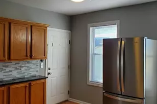 31 Esther St, Worcester, MA 01604 - Photo 6