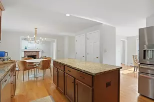 22 Wachusett Cir, Shrewsbury, MA 01545 - Photo 6