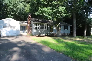 134 Peekskill Ave, Springfield, MA 01129 - Photo 1
