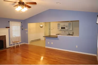 134 Peekskill Ave., Springfield, MA 01129 - Photo 6