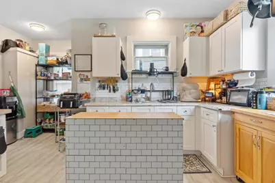 85 Montrose St, Springfield, MA 01109 - Photo 16