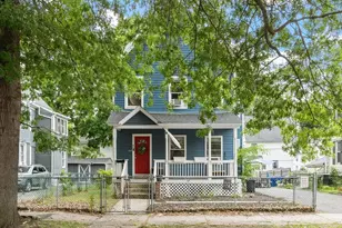 85 Montrose St, Springfield, MA 01109 - Photo 2
