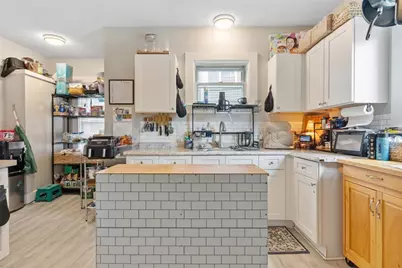 85 Montrose St, Springfield, MA 01109 - Photo 16